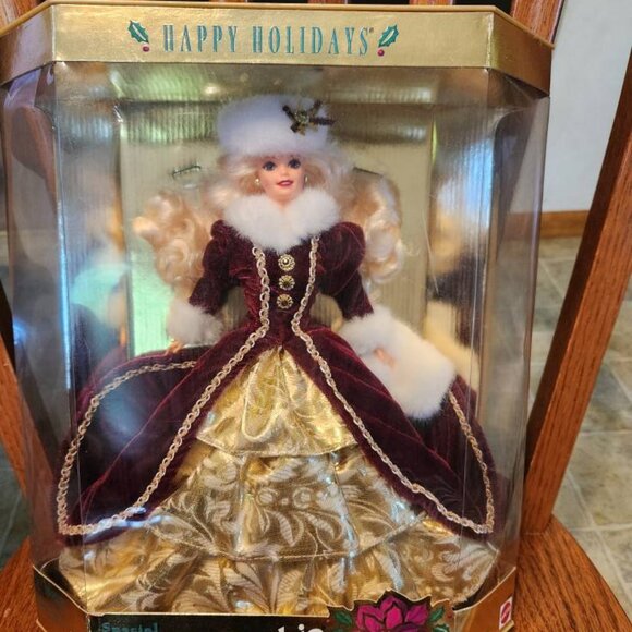 SPECIAL EDITION 1996 Happy Holidays Barbie in original box